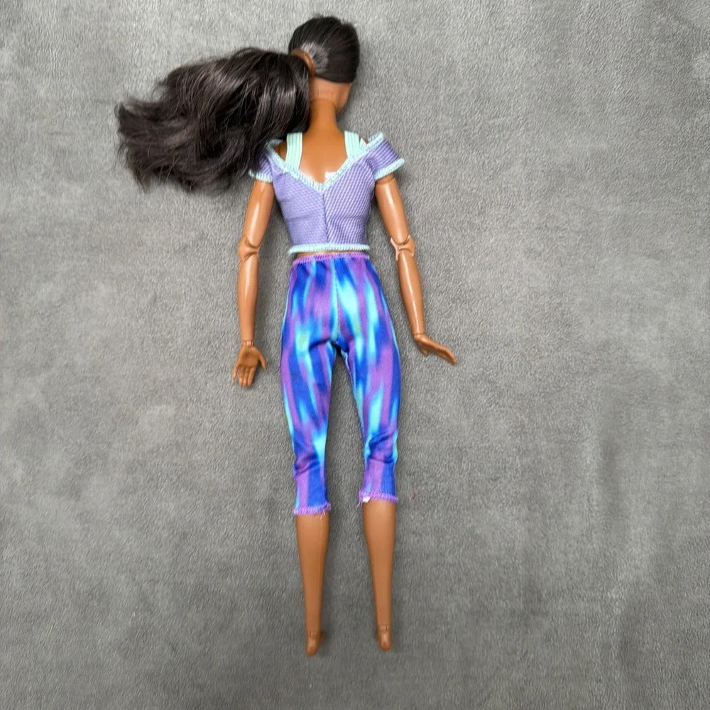 Barbie Made to Move African American Articulated Yoga Doll Blue Outfit GXF06